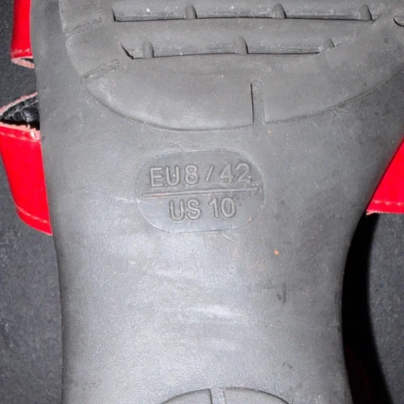 Red Sandals - Picture 5 of 13